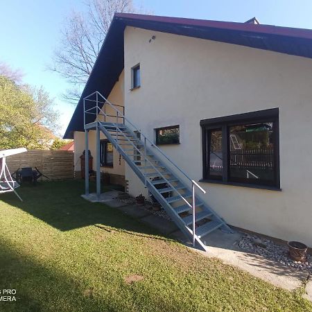 Апартаменты Podkrovni Apartman Tereza Румбурк Экстерьер фото