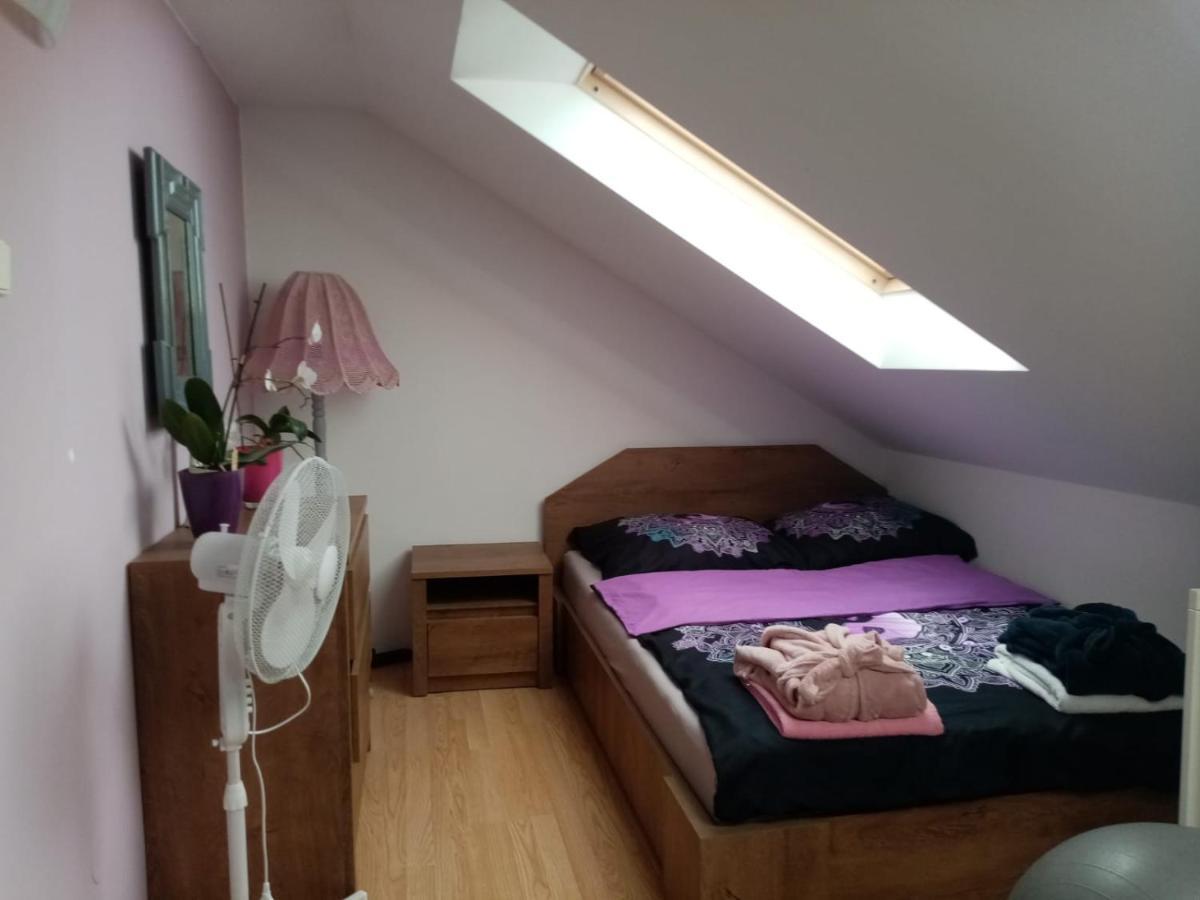 Апартаменты Podkrovni Apartman Tereza Румбурк Экстерьер фото